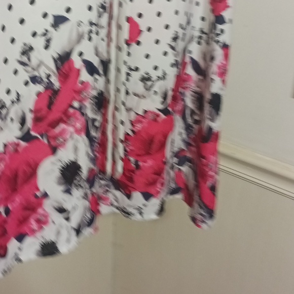 Elle floral print tank top style blouse FLAWED - Picture 6 of 7